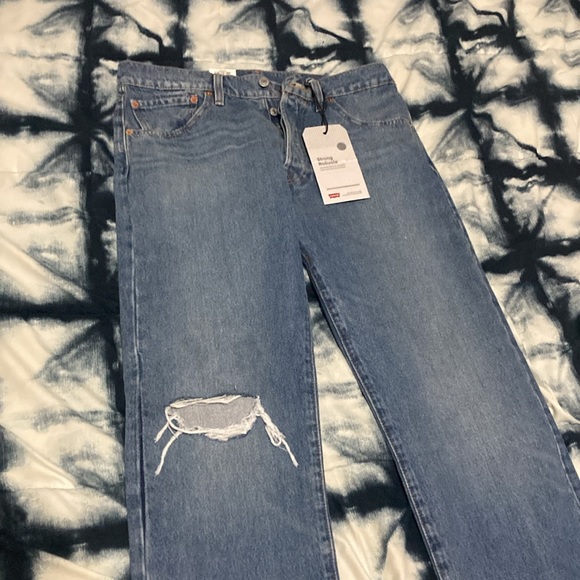 Brand new Levi 501 Strong 31W 32L - Picture 2 of 11
